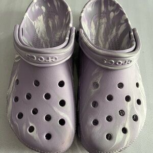 CROCS Unisex Women’s size 11 and Men’s size 9-Marbled Clogs - Lavender and White